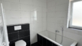 Bad mit Wanne & Dusche